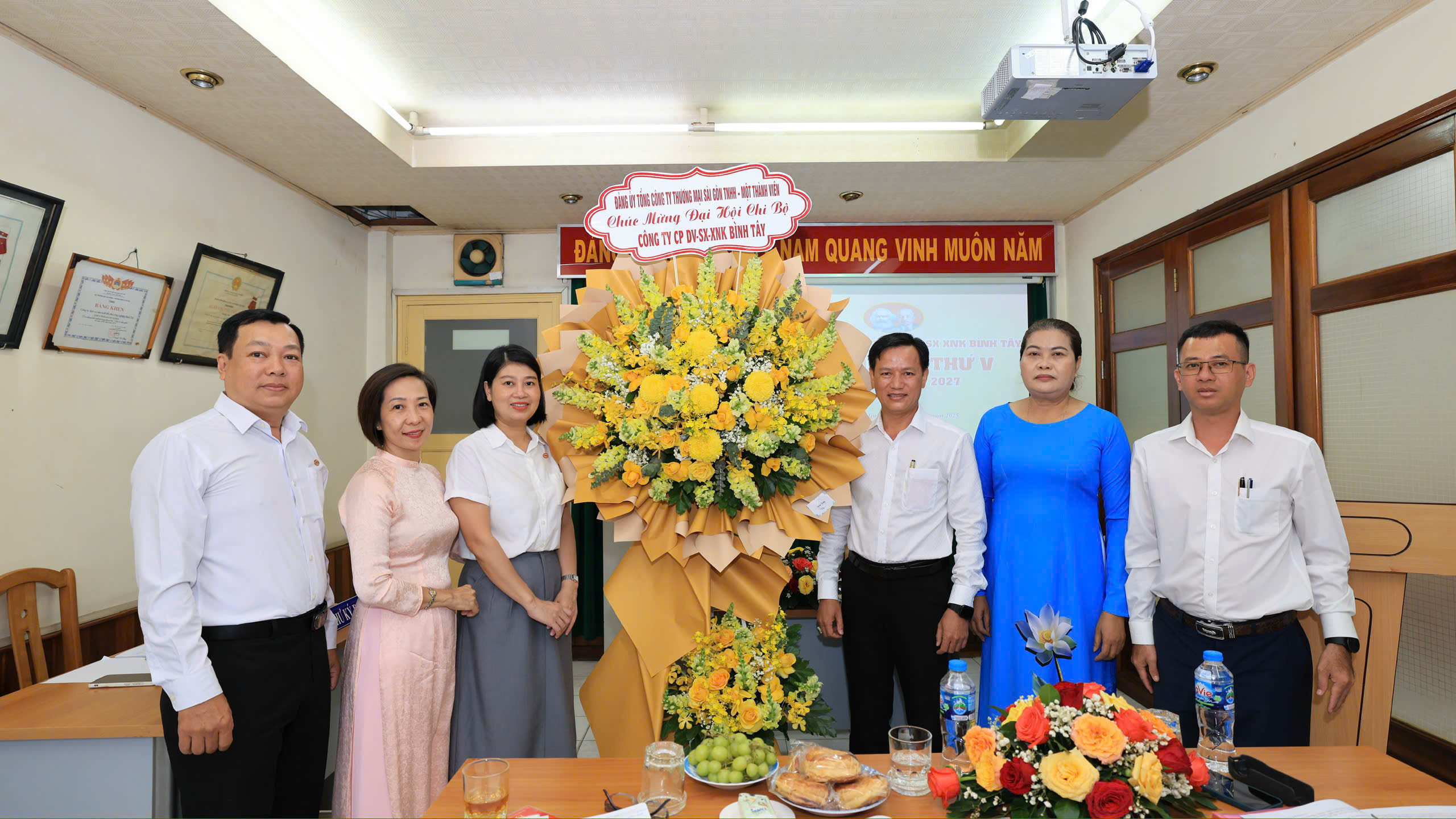 Tin Đảng Ủy - Đảng bộ Satra