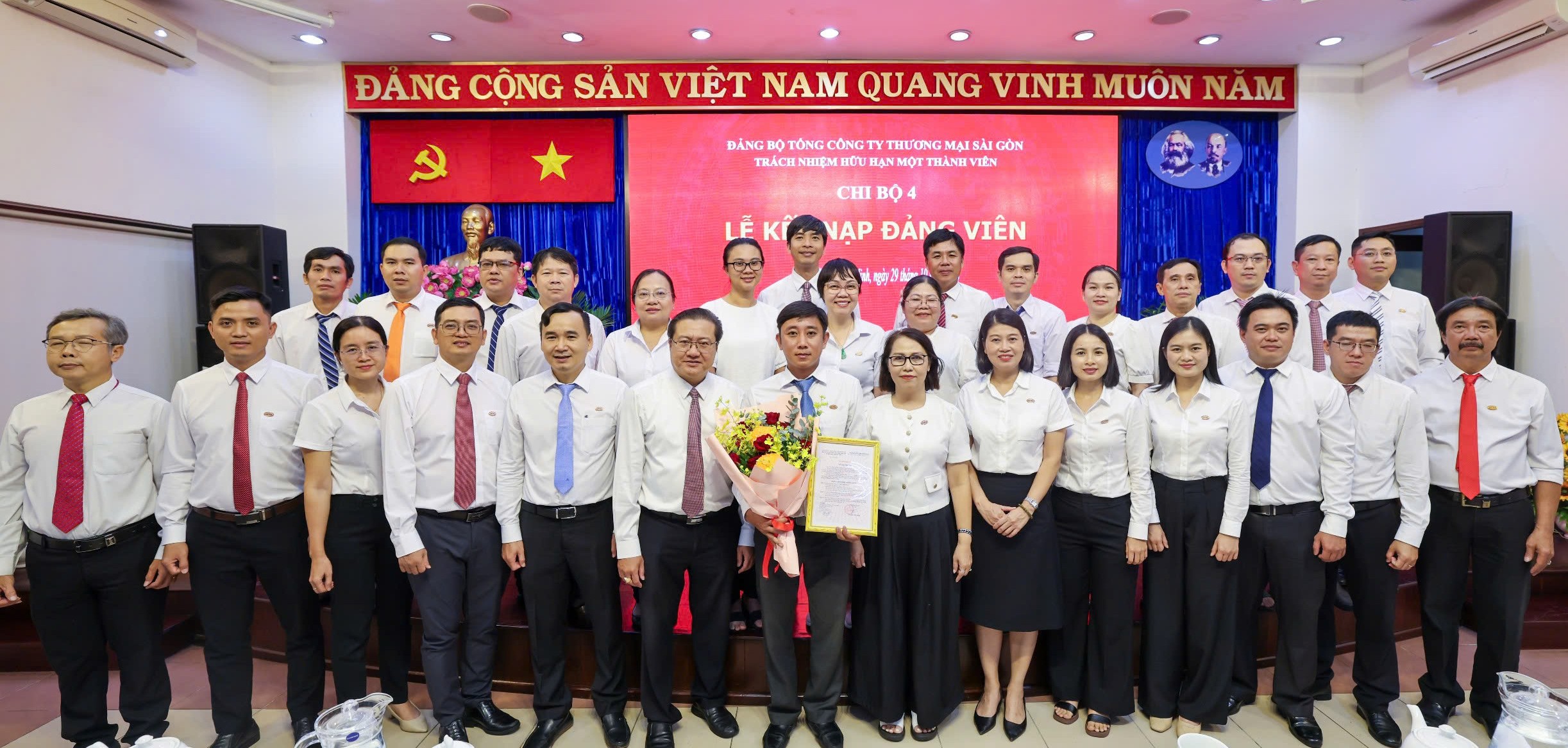 Cánh hữu gây địa chấn trên chính trường Châu Âu - Đảng bộ Satra