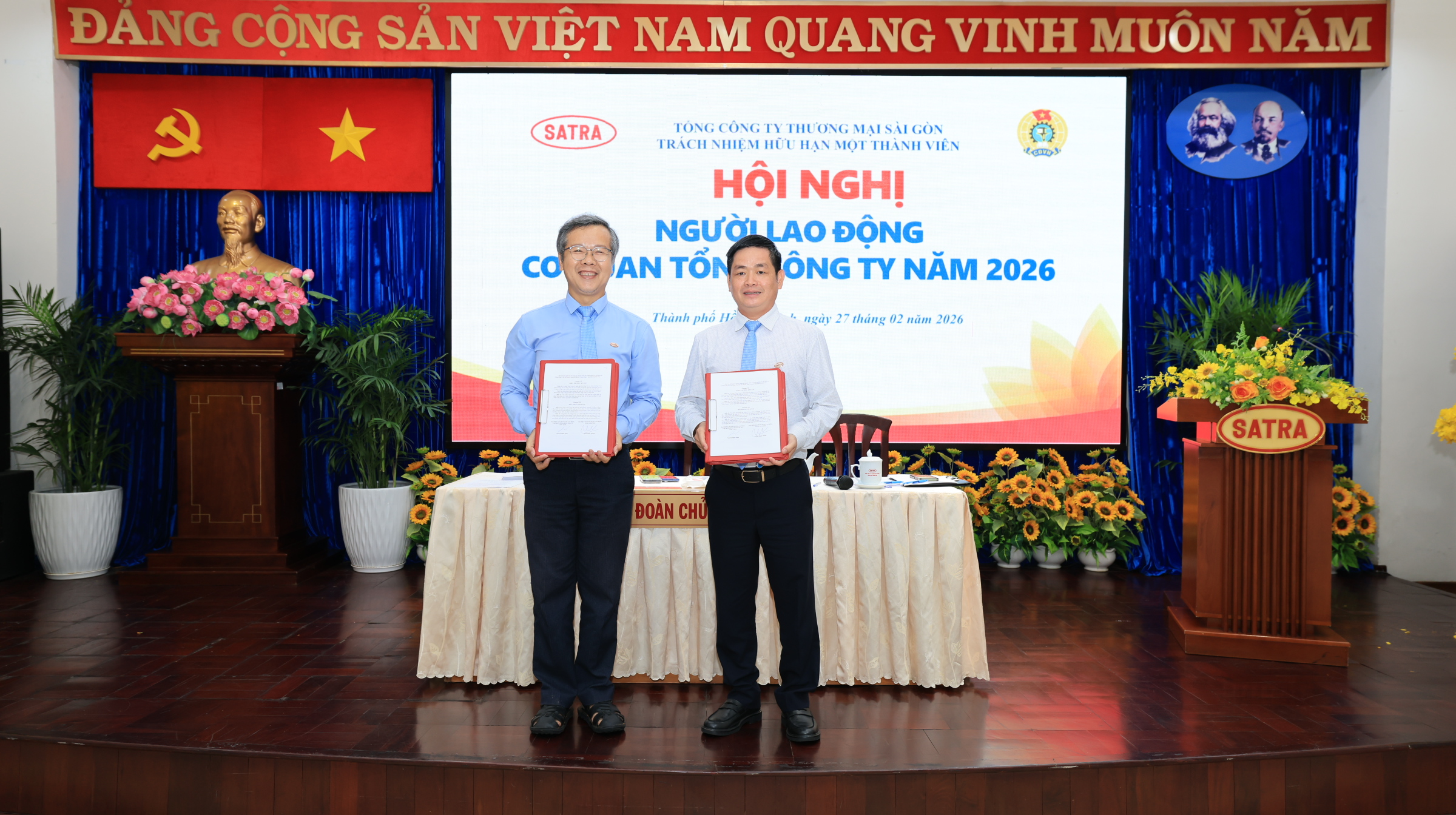 Tuyên dương 10 Gương mặt trẻ Việt Nam tiêu biểu năm 2023 - Đảng bộ Satra