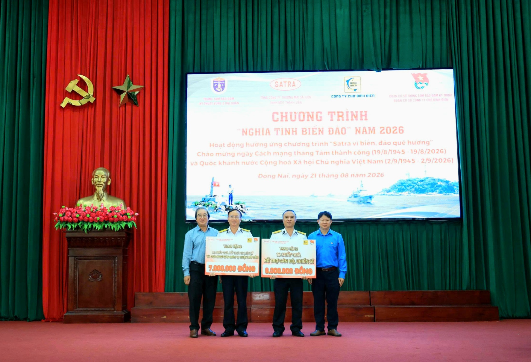 Satra trao mái ấm Công đoàn cho người lao động hoàn cảnh khó khăn - Đảng bộ Satra
